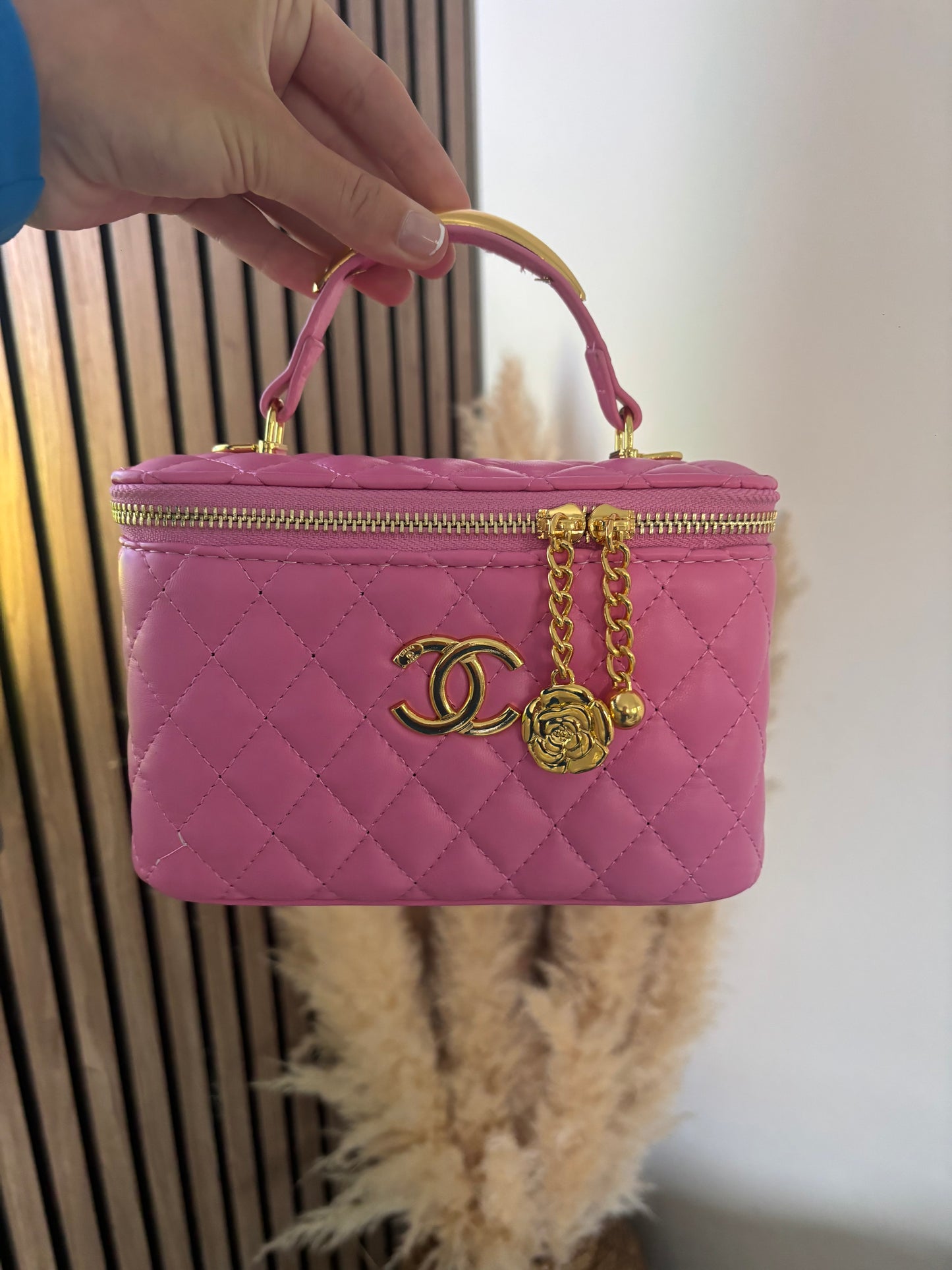 Hot pink box bag with Handel comes with long chain -Rg
