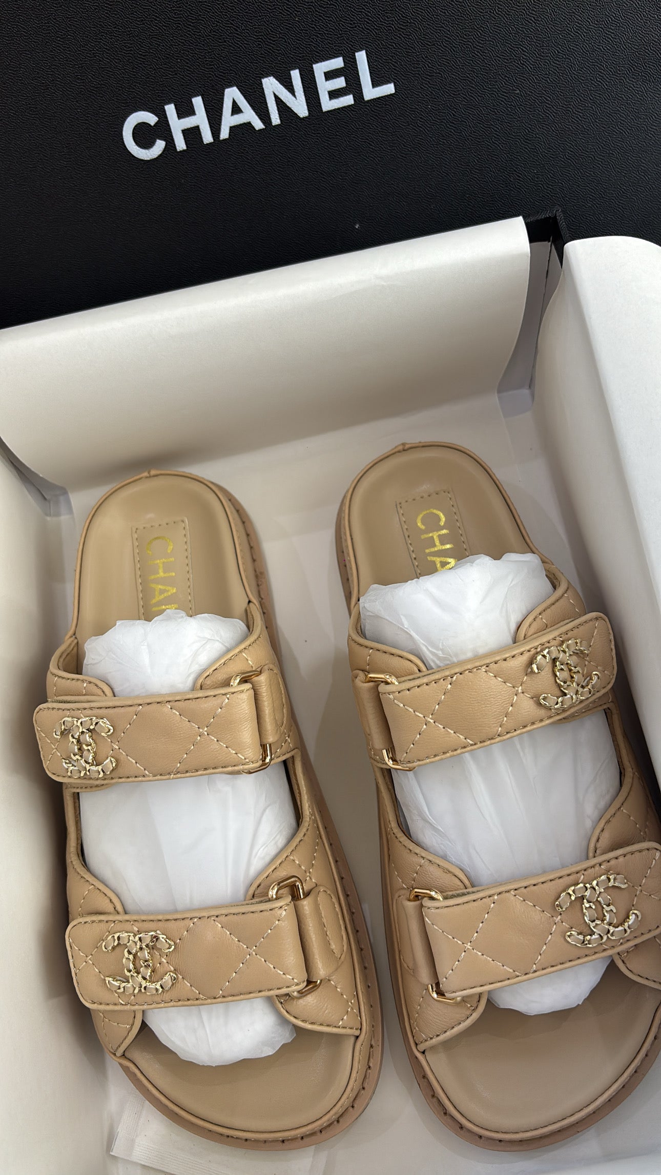 Camel c sandals size 5.5 comes with box -Rg