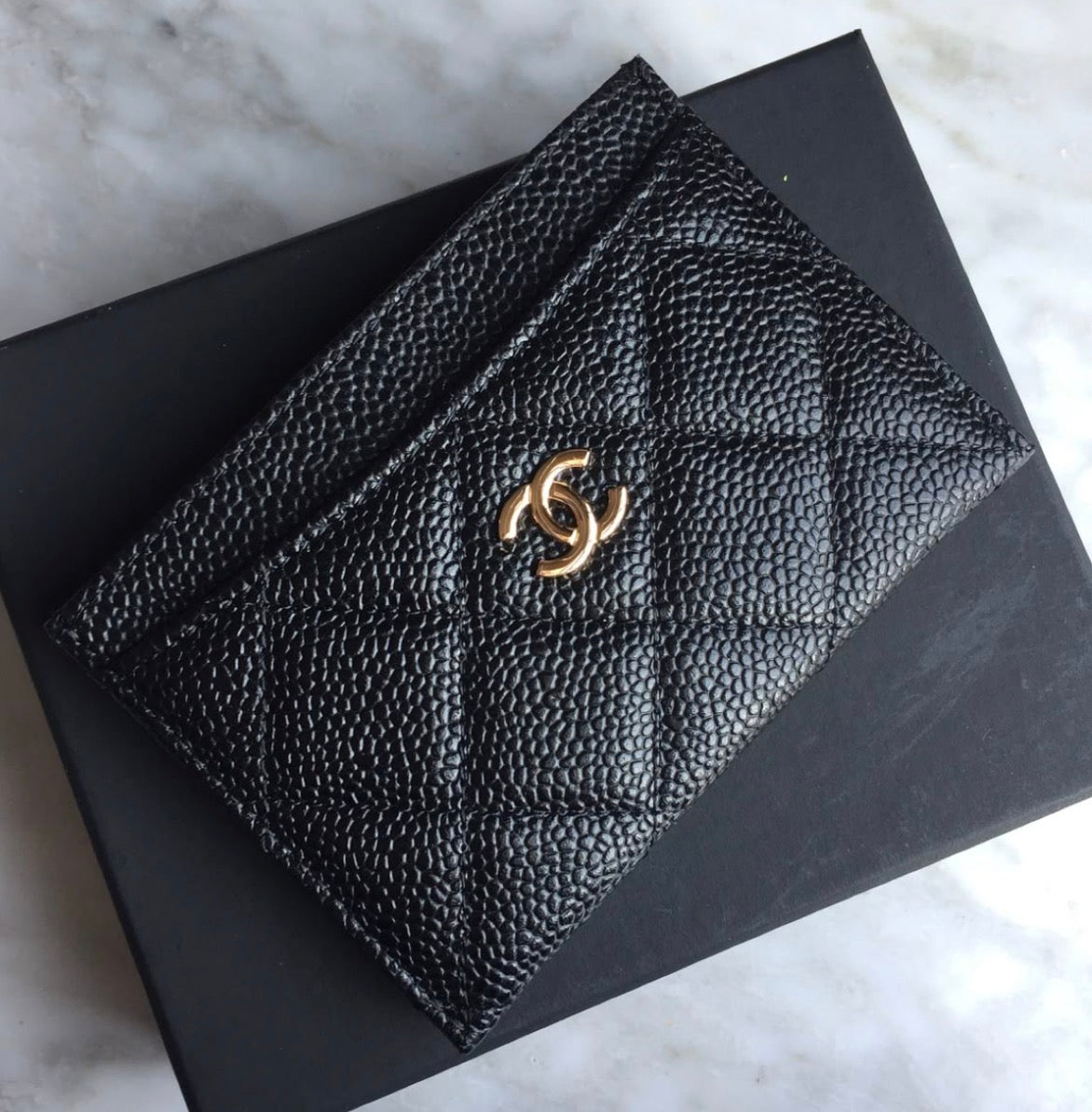 Card holder c comes with box -Rg