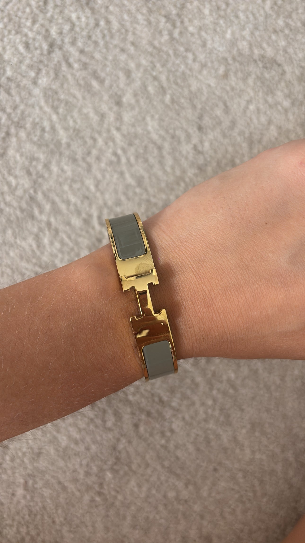 Dark beige / grey and gold h bracelet-Rg