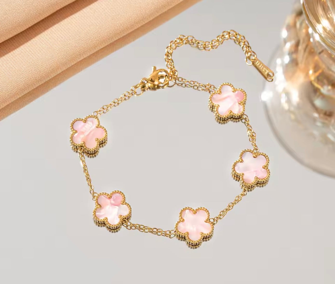 Pink pearl clover bracelet