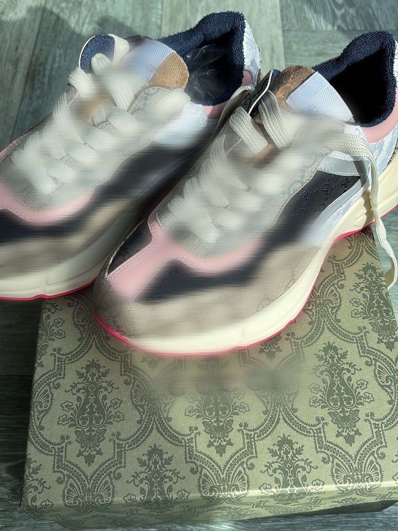 Trainers g pink and green no box -Rg