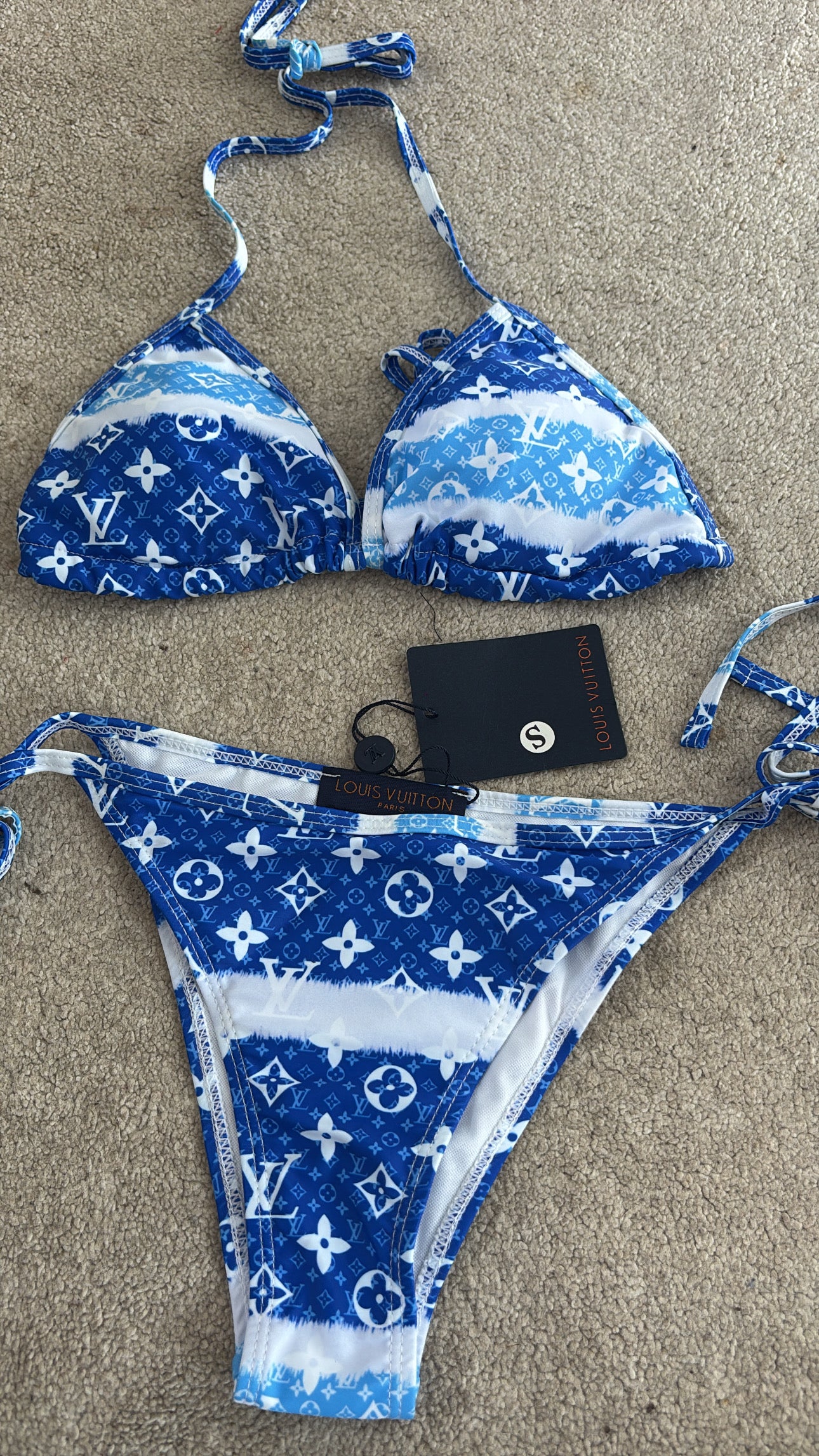 Black flower bikini size small -Rg