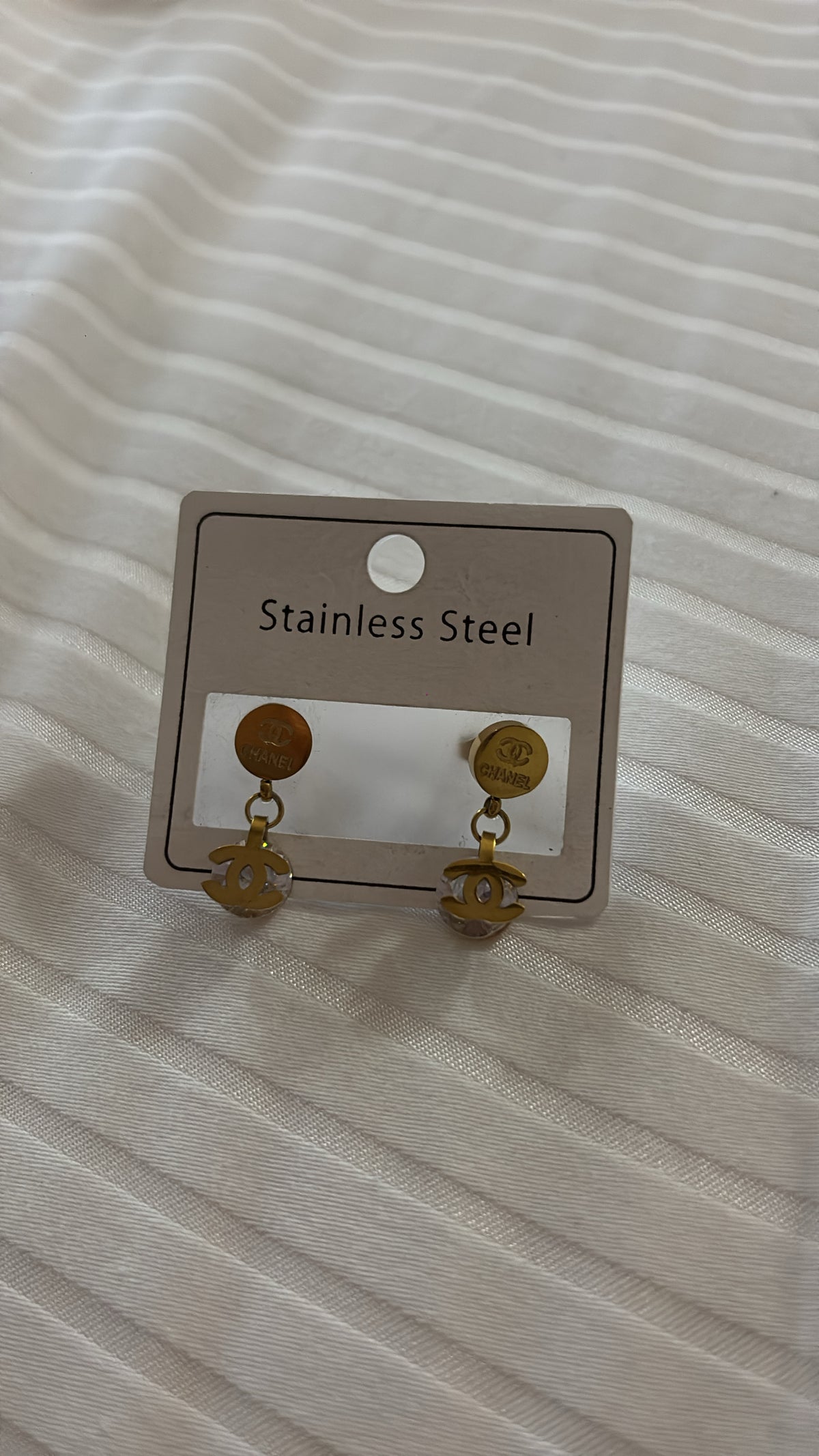 Gold dangling c earrings-Rg
