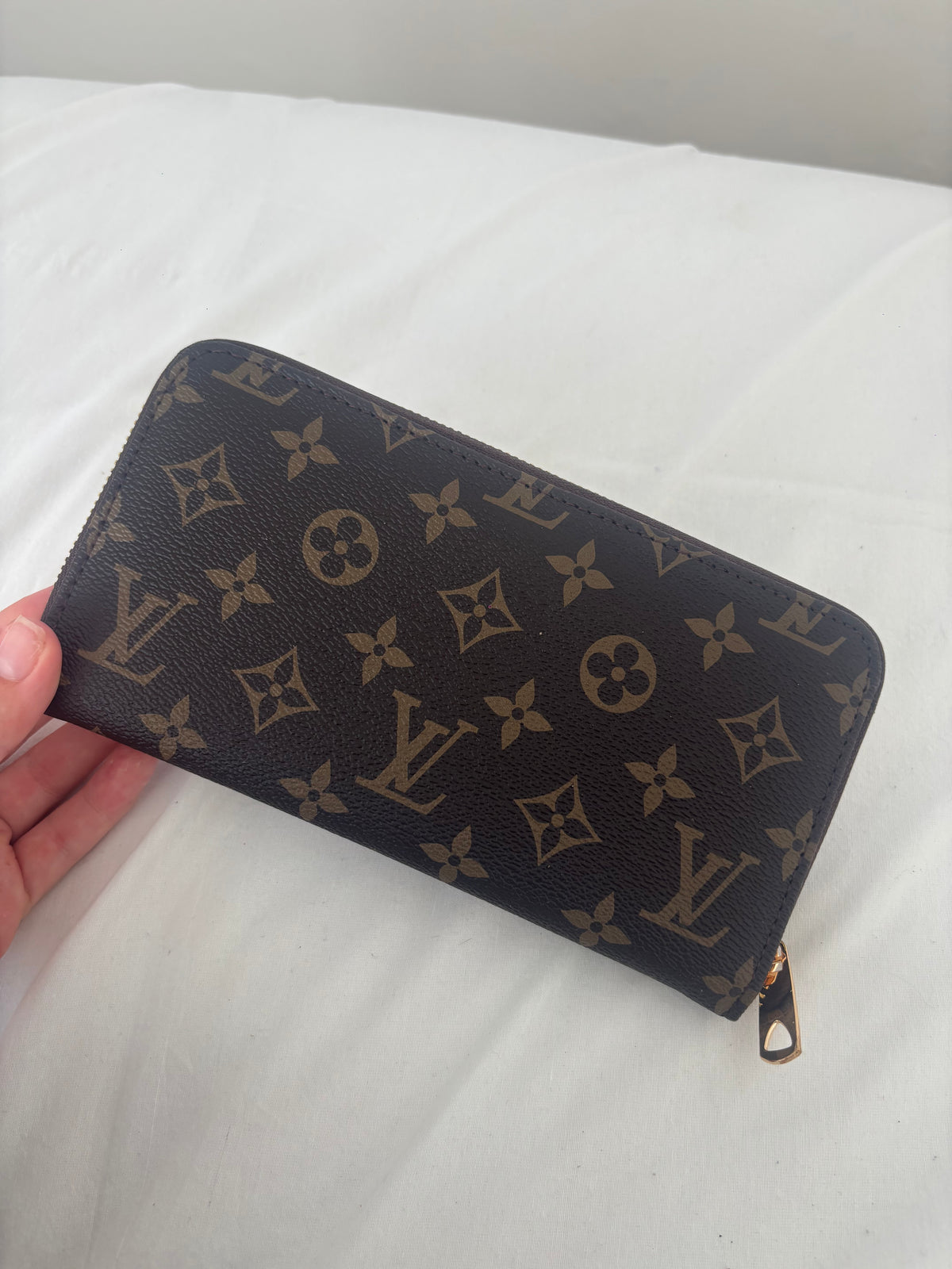 Brown flowe purse -Rg