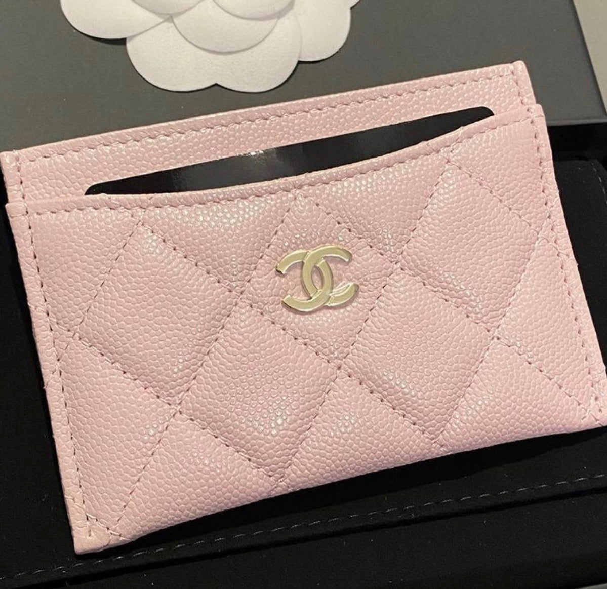 Card holder c comes with box -Rg