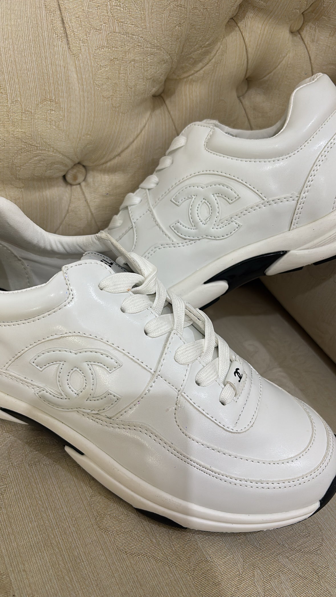 Full white detail trainers size 5 - no box