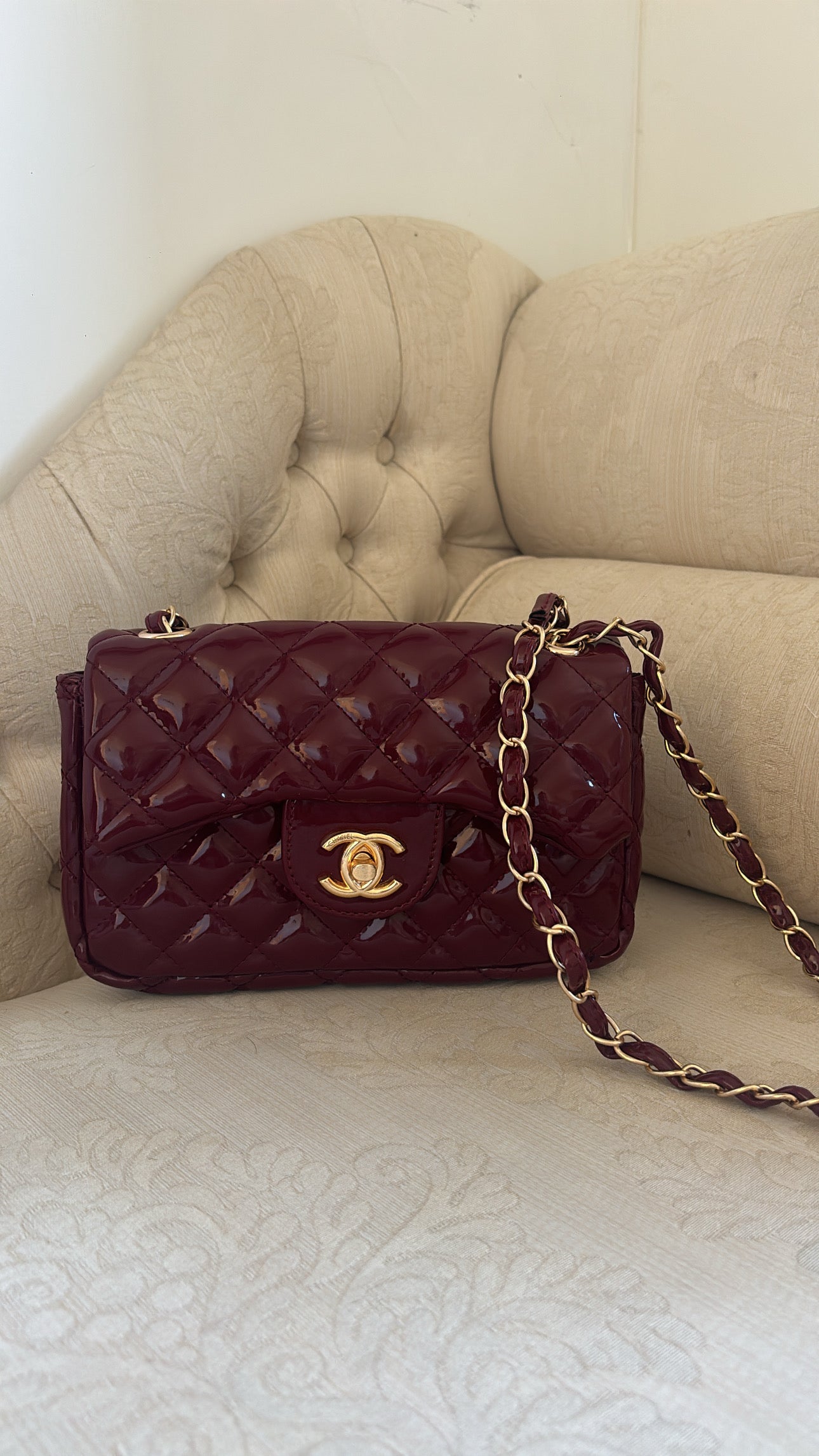 Burgandy small c crossover bag with long strap -Rg