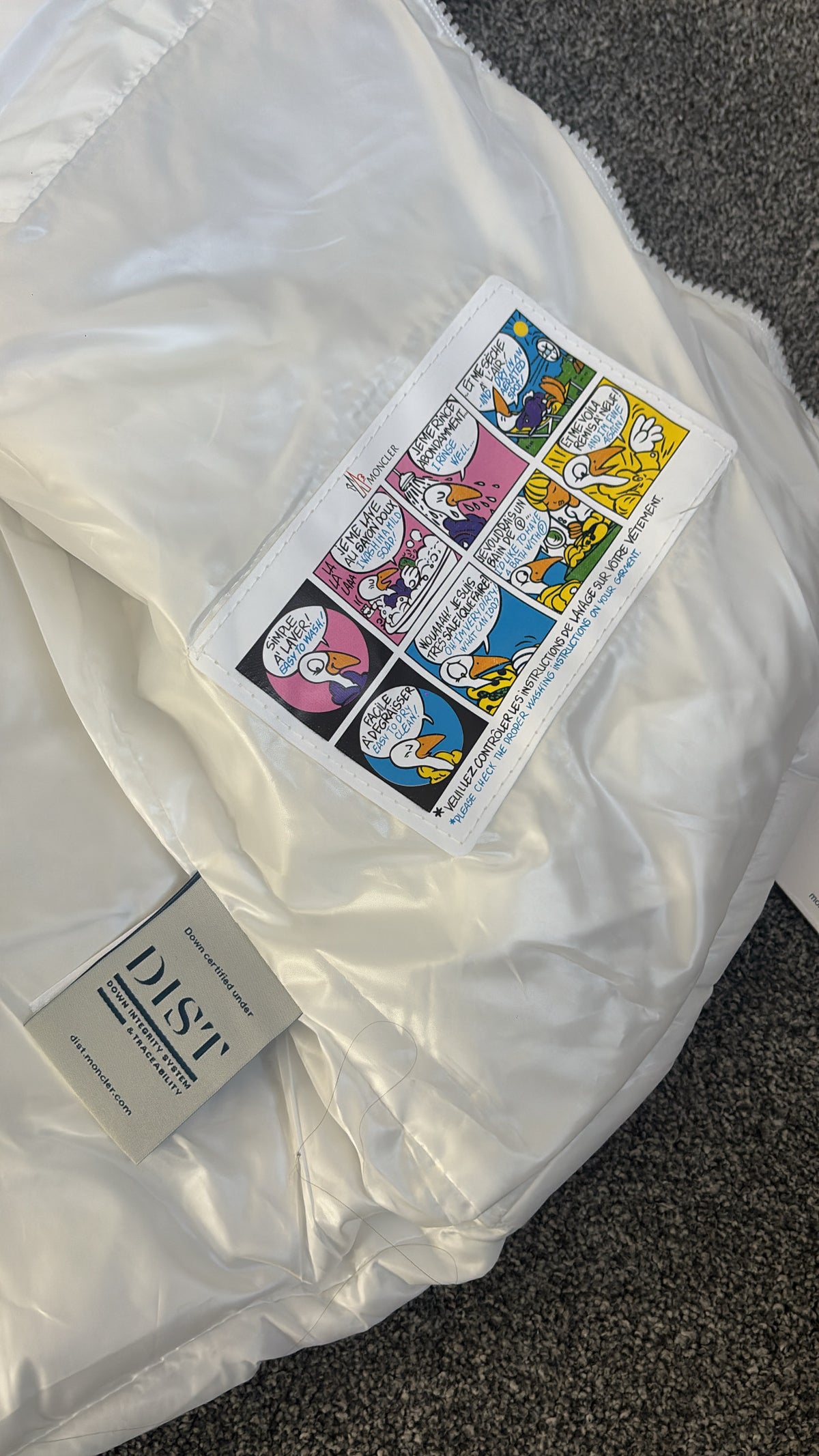 White m body warmer / gilet size small -Rg