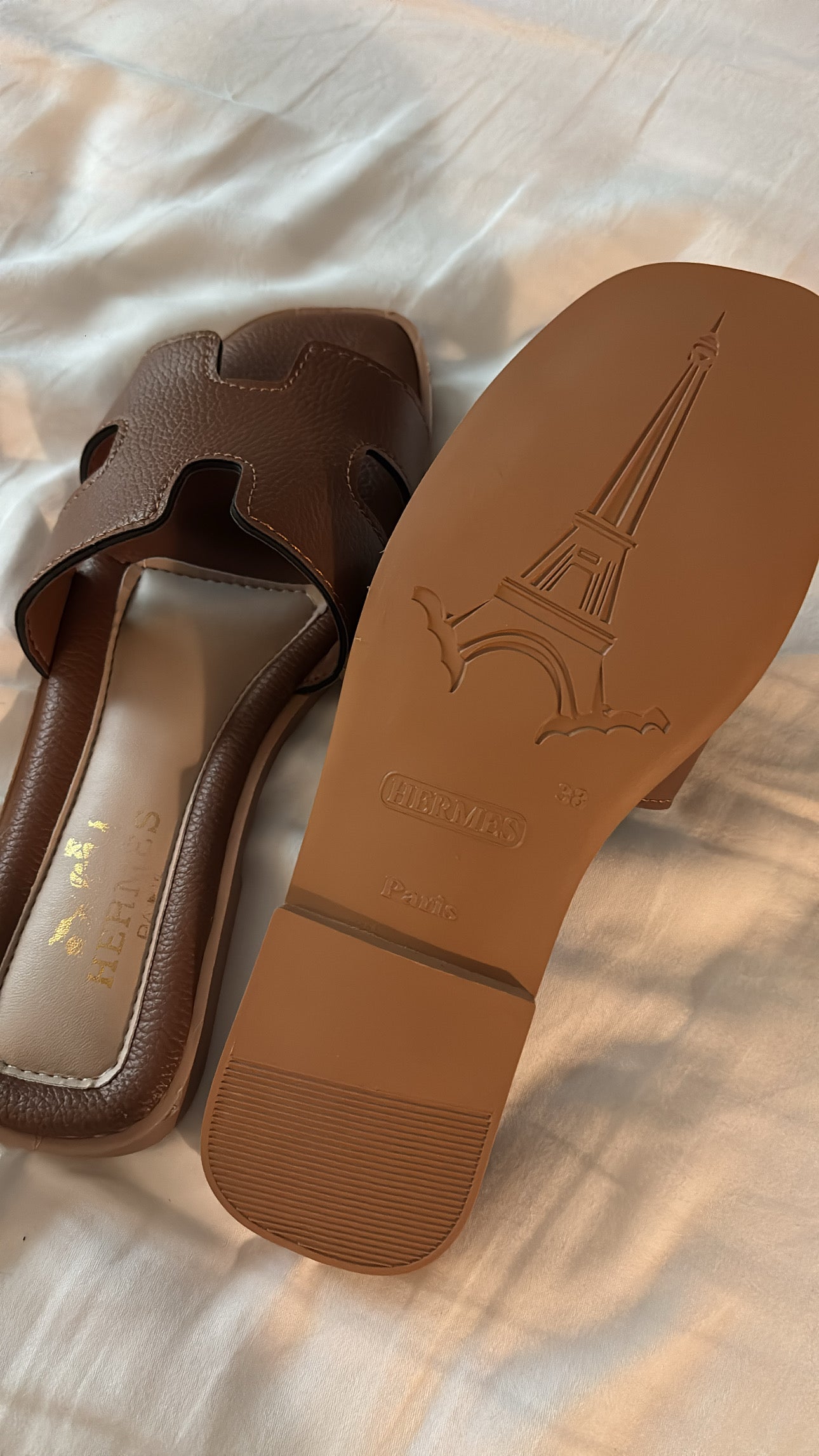 Brown Slidders size 38/ size 5 -Rg