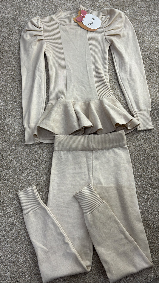 Beige kids long sleeve top and leggings set age 6 -Rg