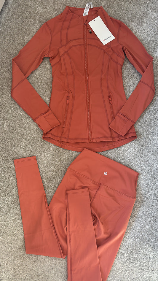 Burnt orange Lulu gym set size 2/ XS -Rg