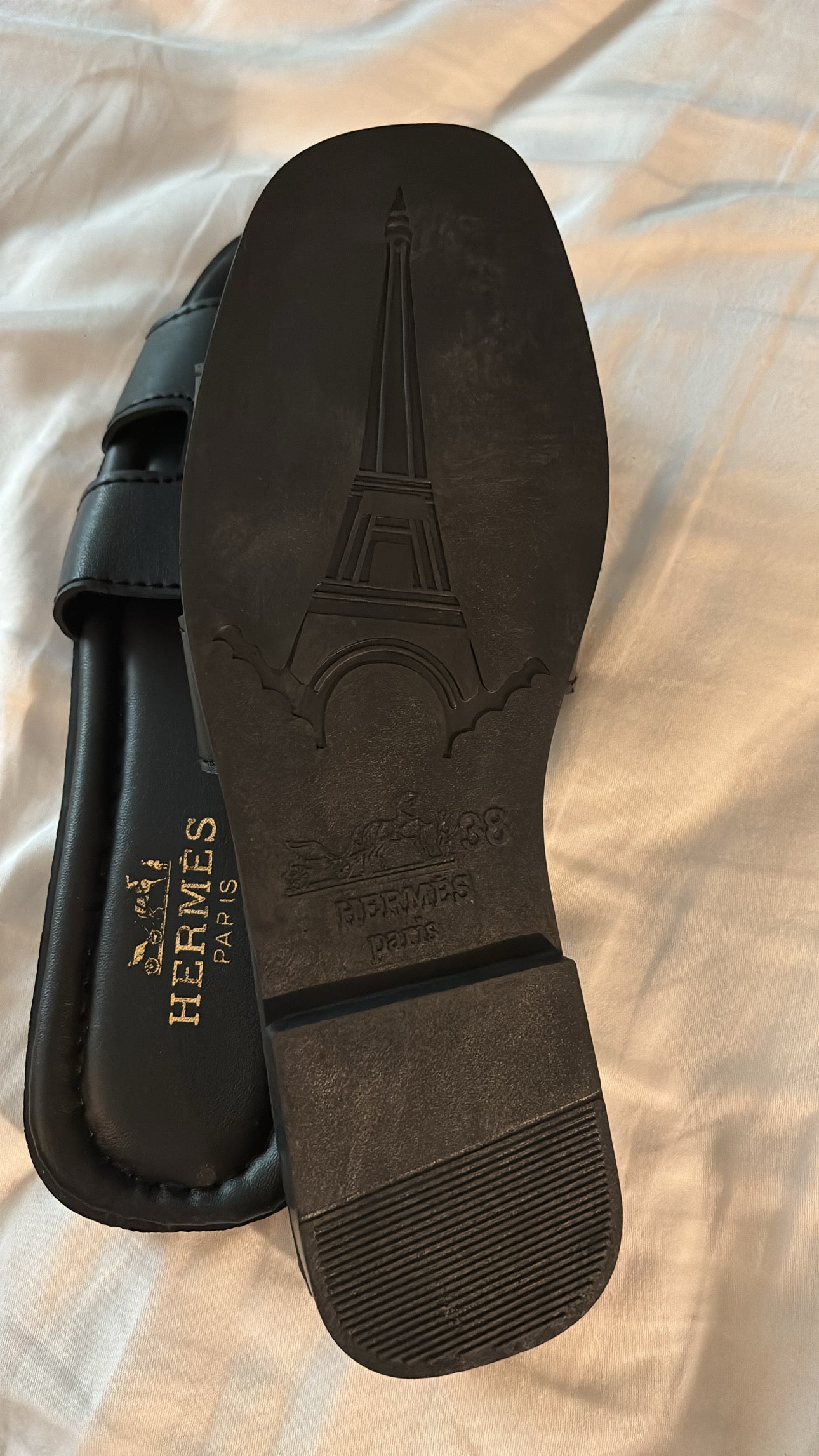 Black Slidders size 38/ size 5 -Rg