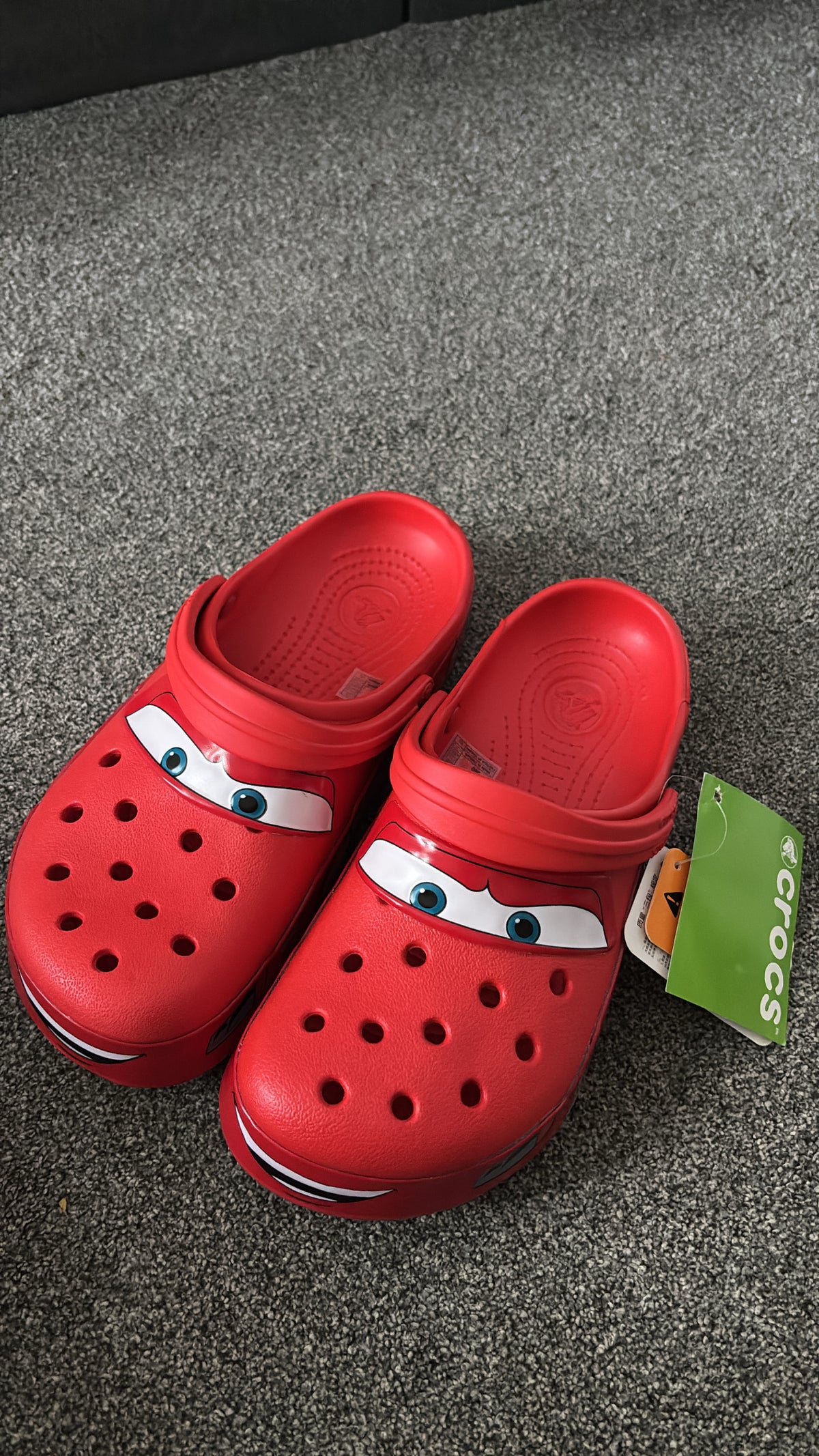 Red light night McQueen shoes size 6 -Rg