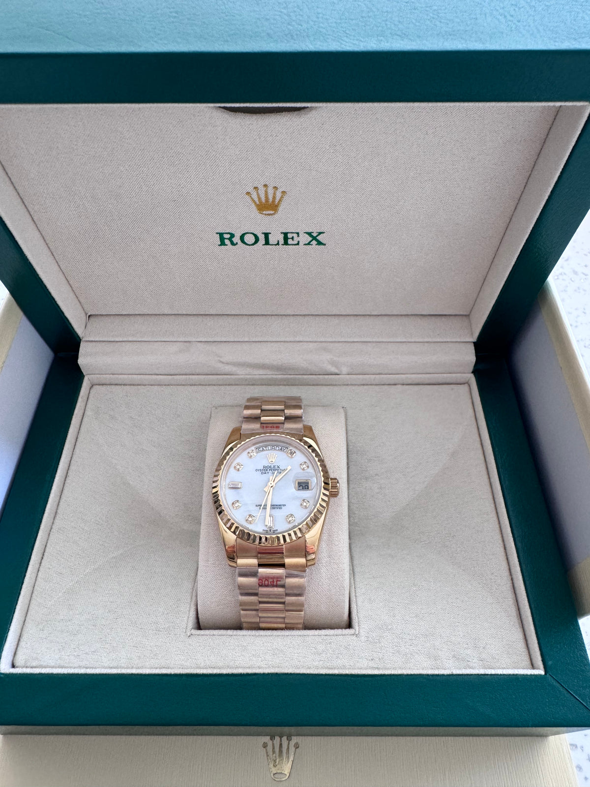 Gold and sapphire automatic watch - 36mm and box white face