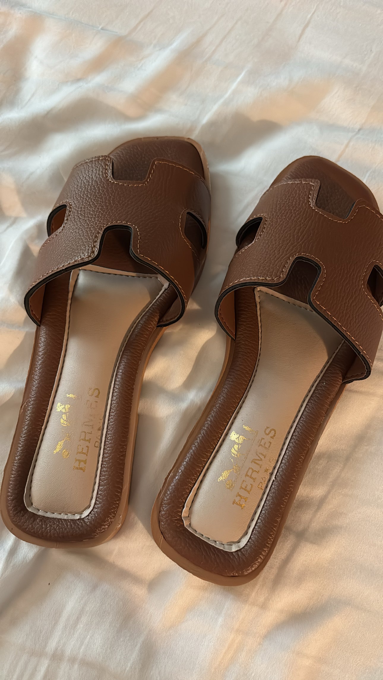 Brown Slidders size 38/ size 5 -Rg