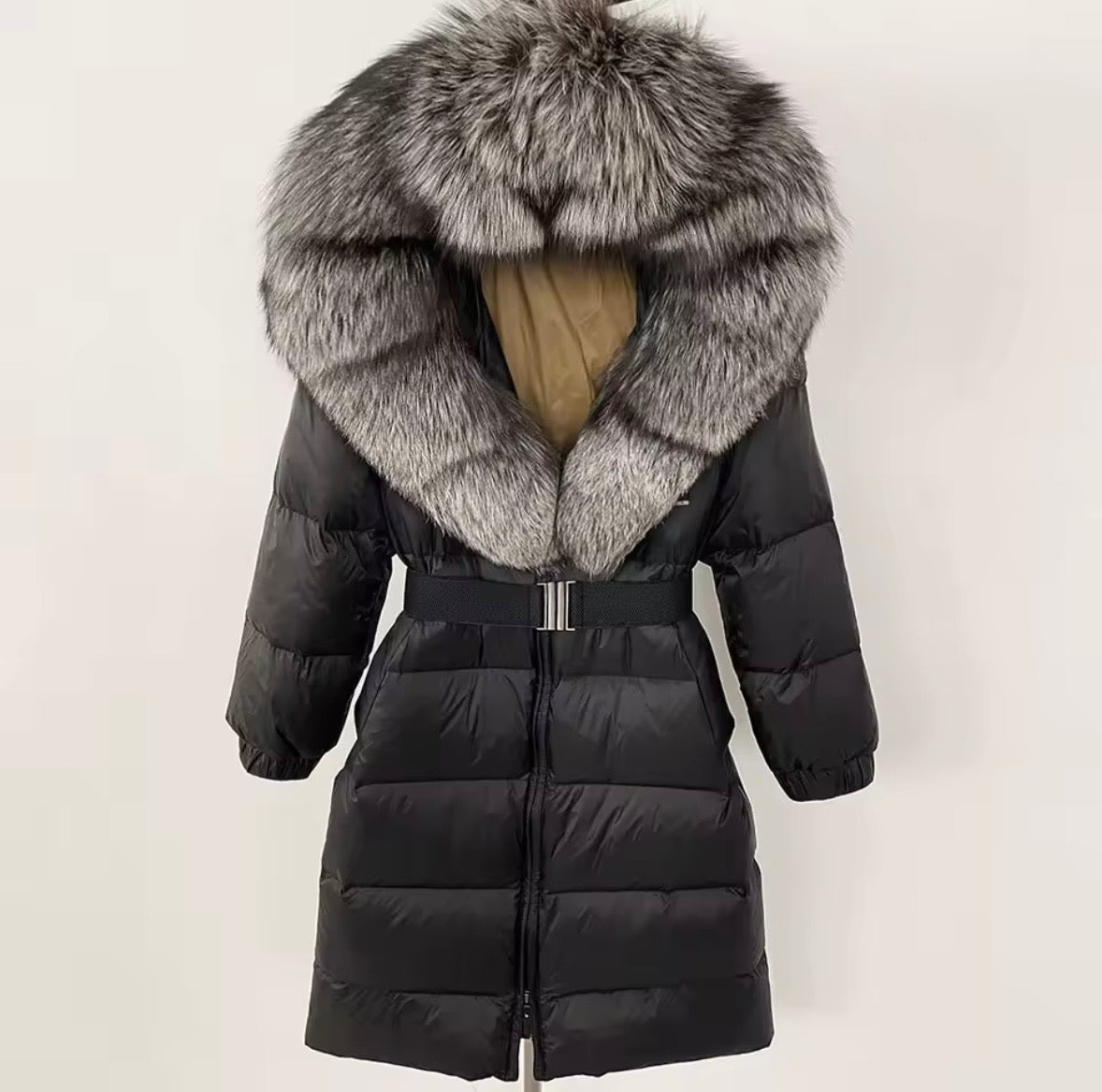 Black coat with real fur PRE ORDER 2/3weeks