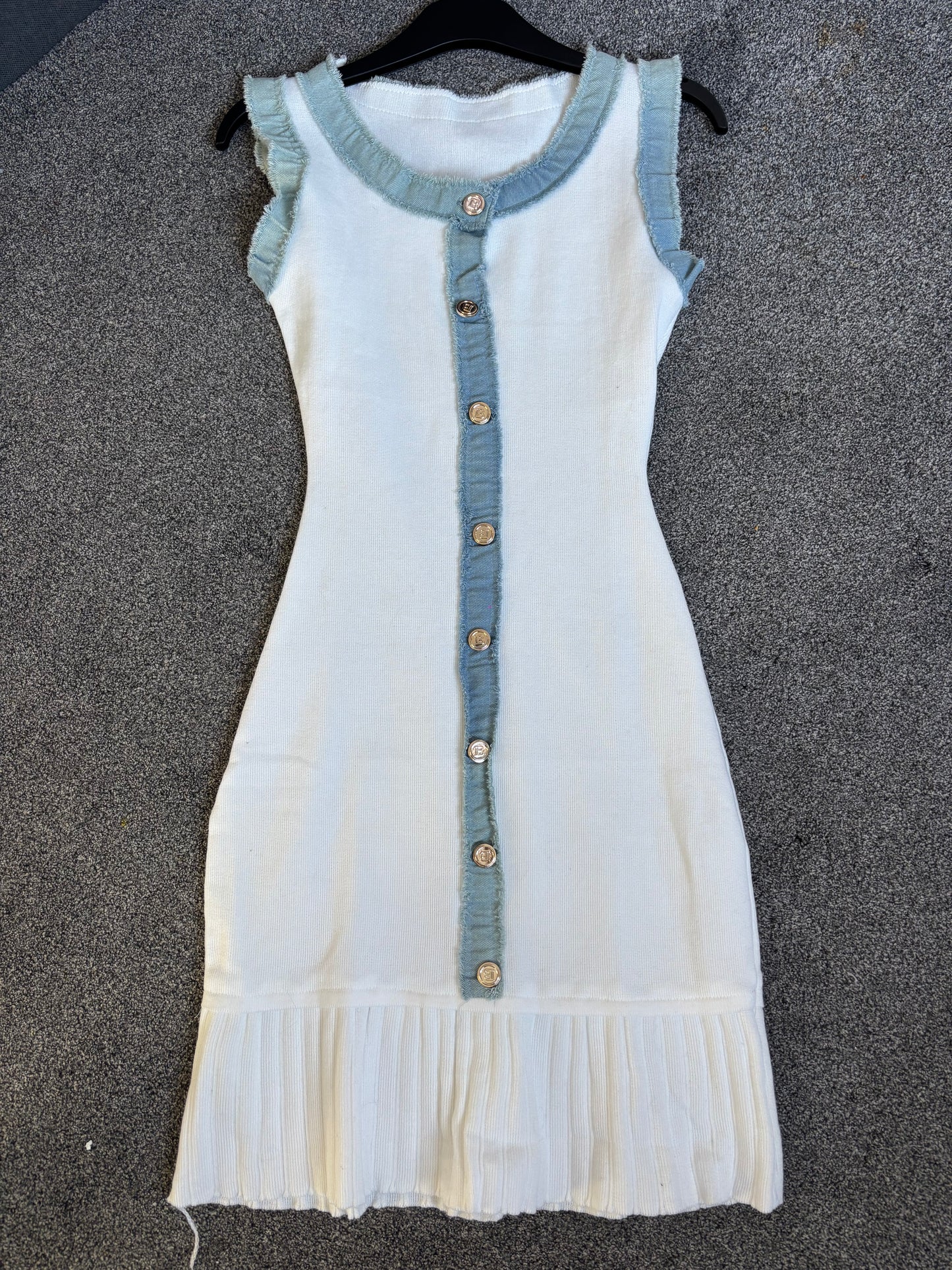 White and denim blue dress size small -Rg