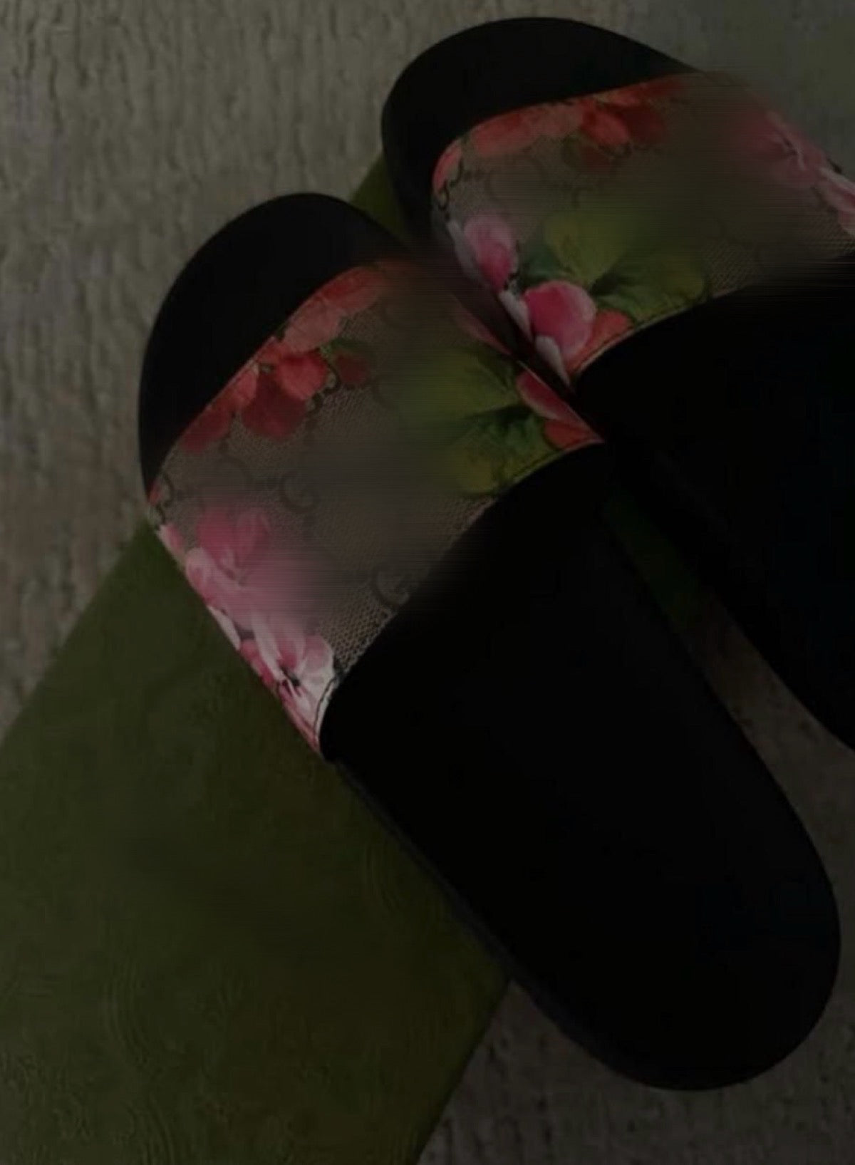 Pink G flower Slidders comes with box