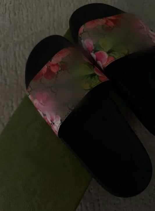 Pink G flower Slidders comes with box