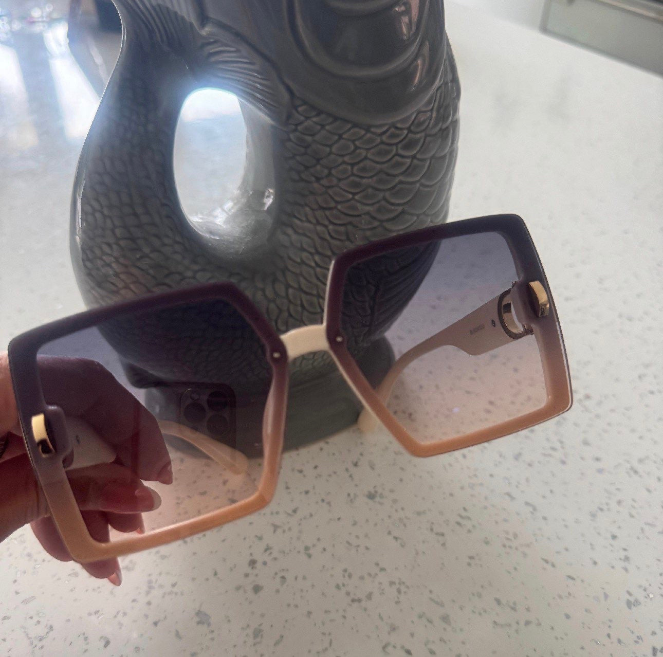 Cream gradient tint sunglasses