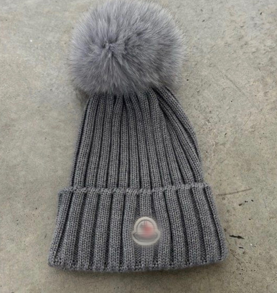 Grey Pom Pom hat -Rg