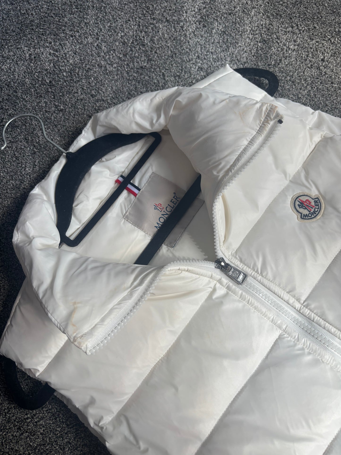 White body warmer size XS pre loved -Rg