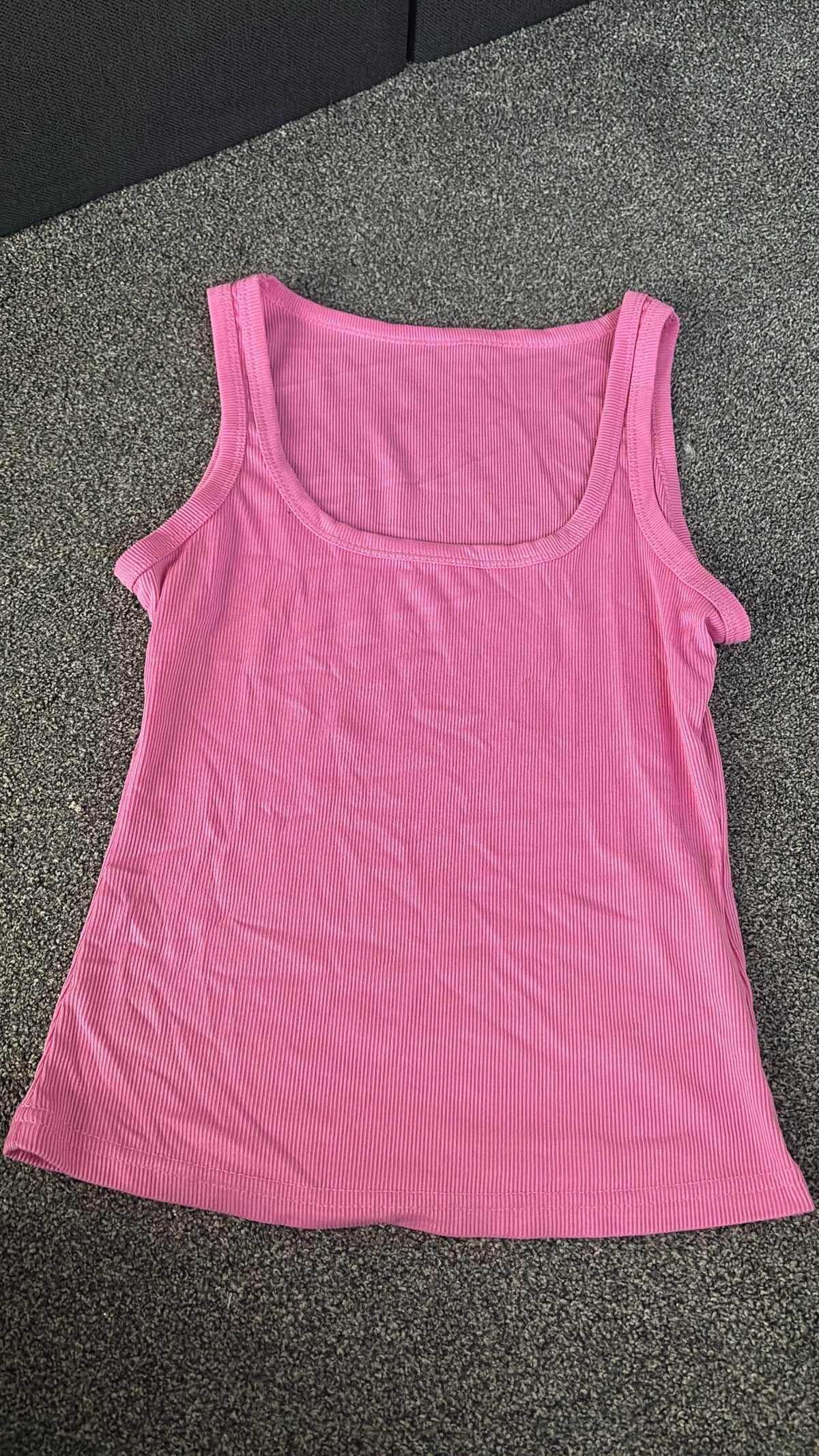 Pink vest top size small -Rg