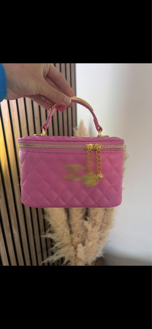 Hot pink box bag with Handel comes with long chain -Rg