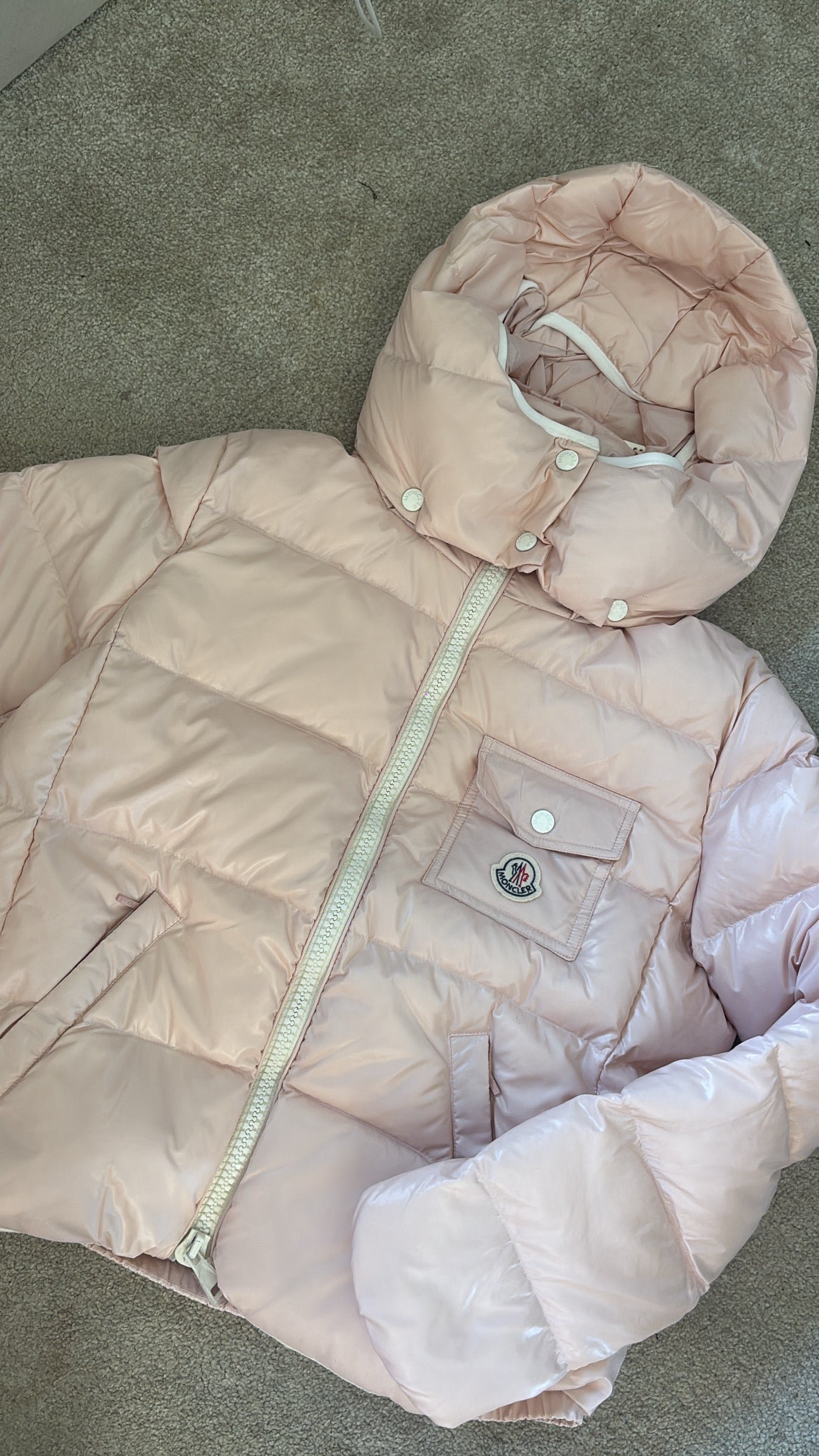 Pink puffy coat size small -Rg