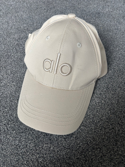Beige a hat pre loved -Rg