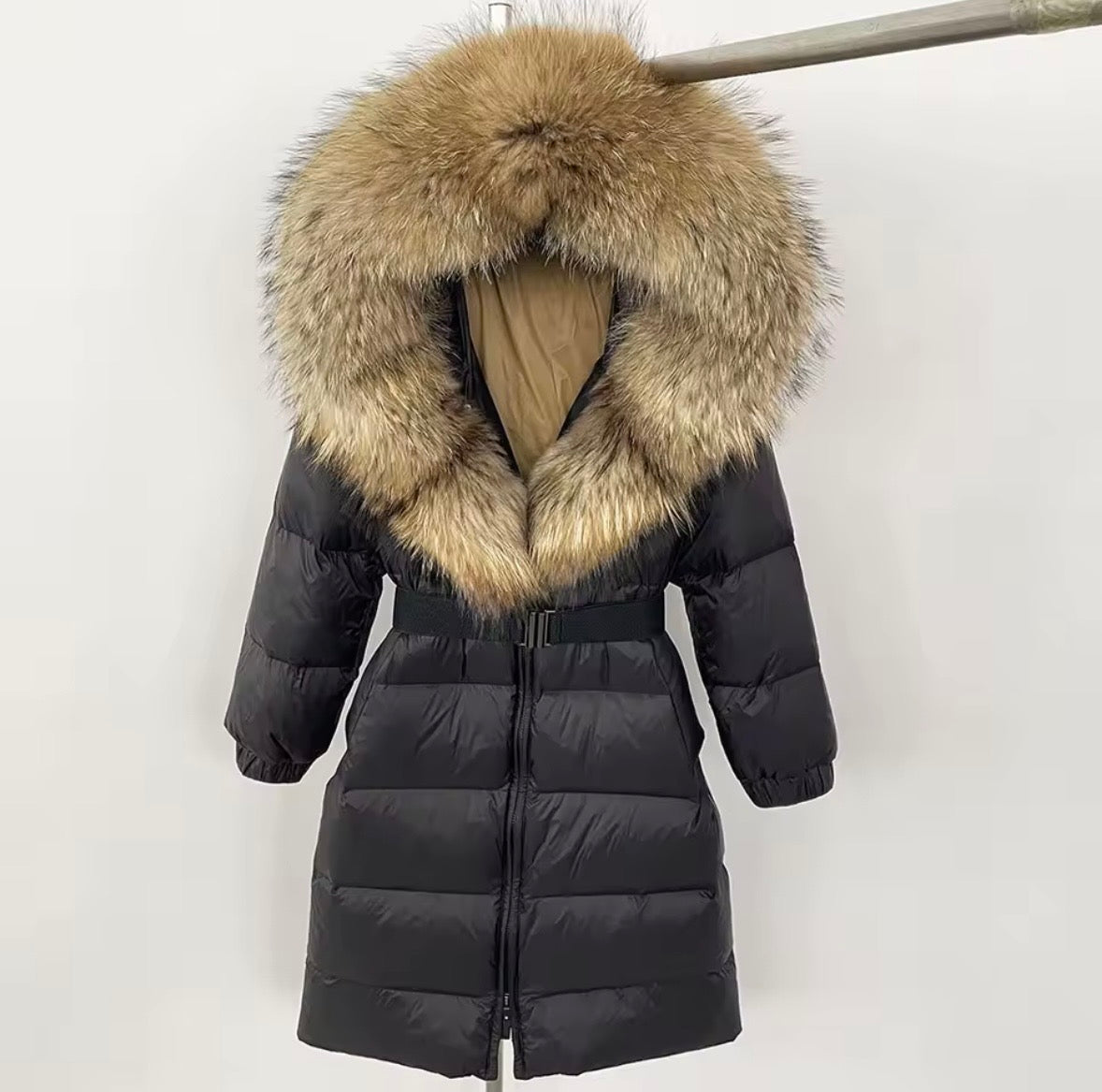 Black coat with real fur PRE ORDER 2/3weeks