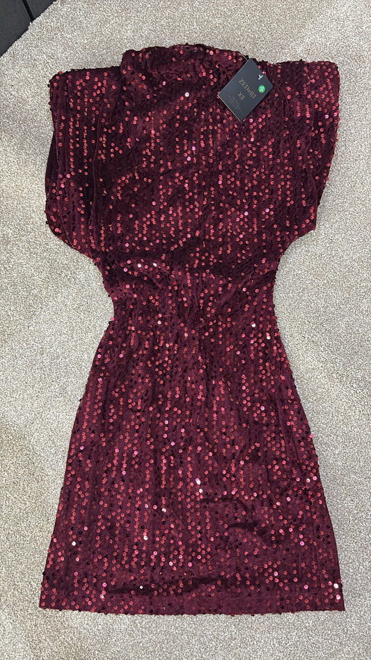 Burgundy Blair dress mini sequin dress size XS -Rg￼