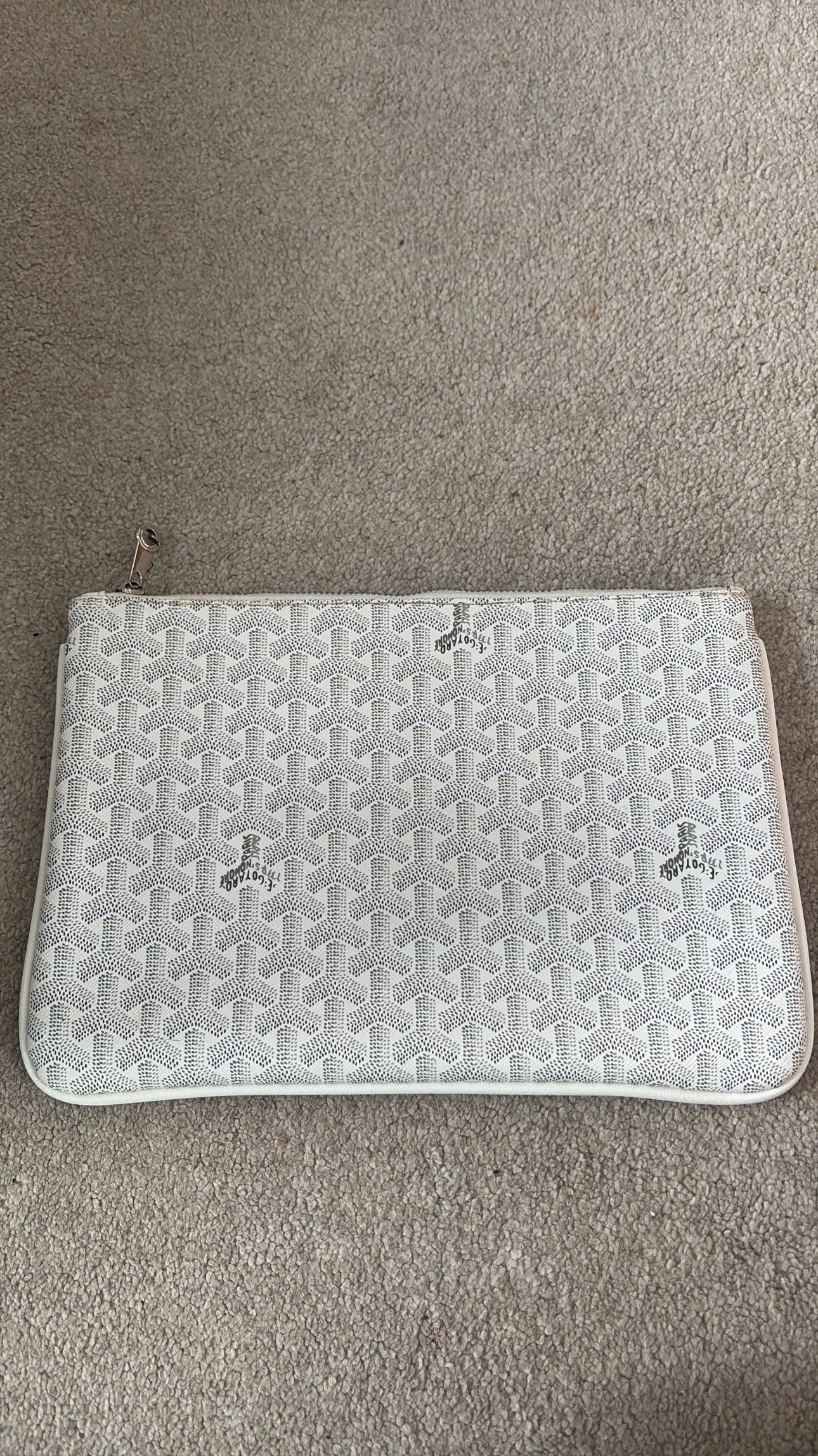 White clutch bag -Rg