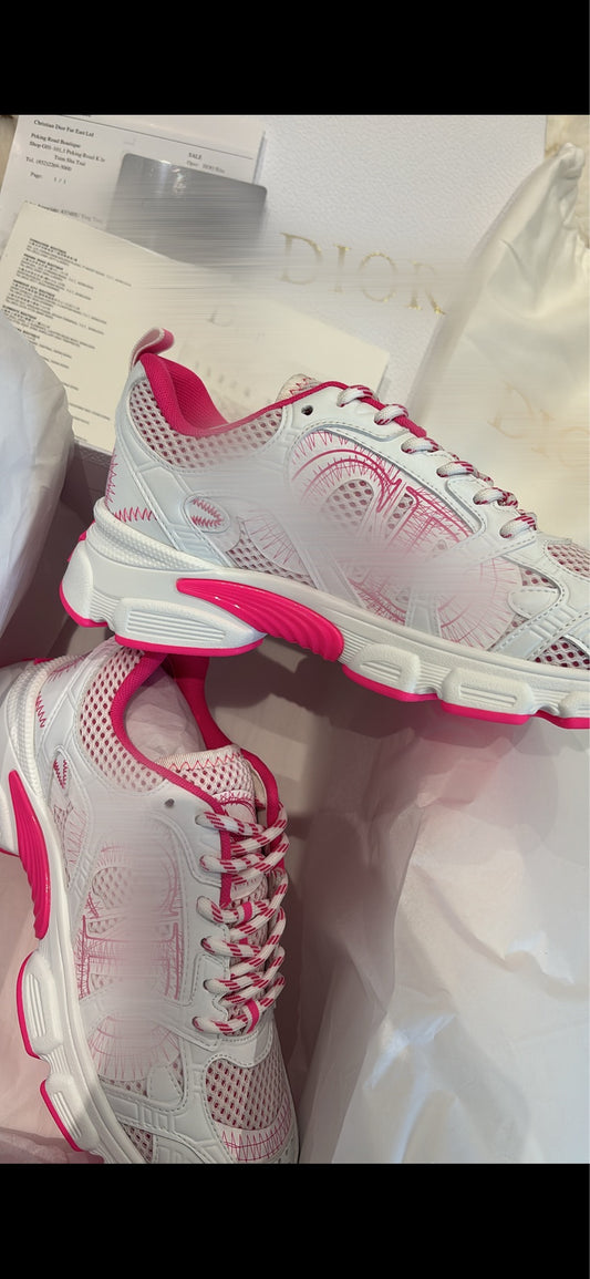 Hot pink & white trainers come with box -Rg
