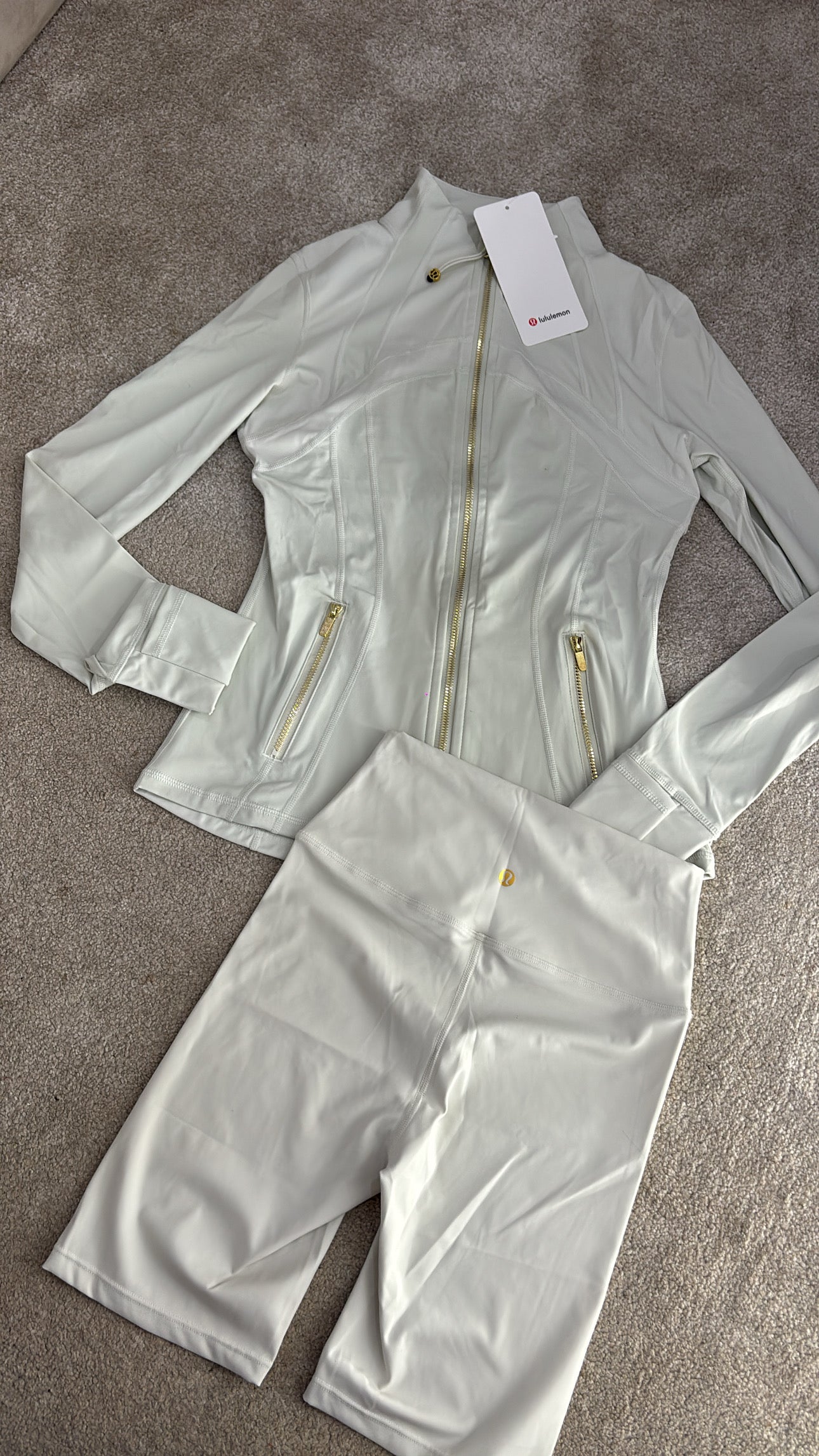 Cream and gold lulu short gym sets -Rg