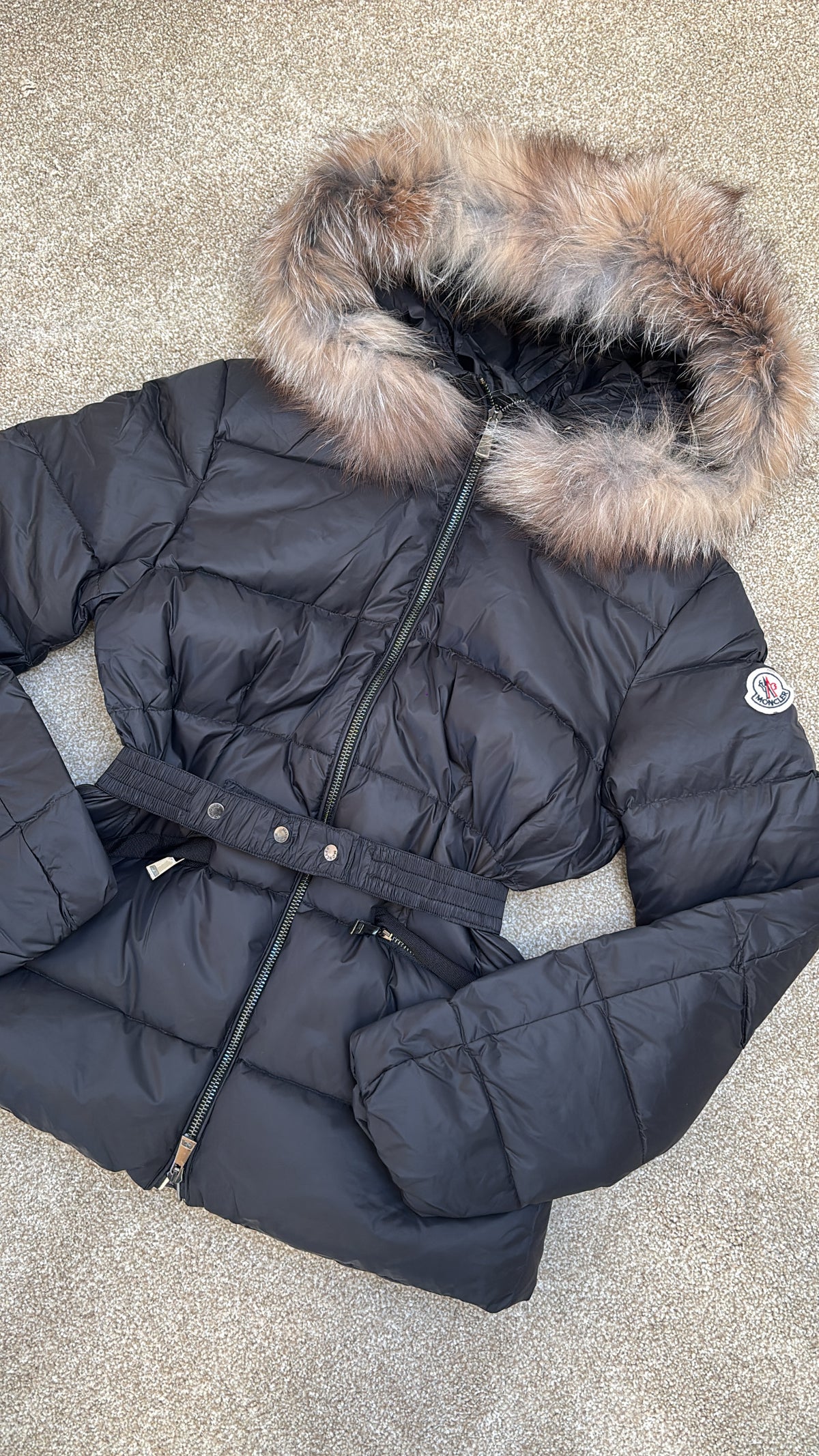 Black coat with fur and belt size small -Rg