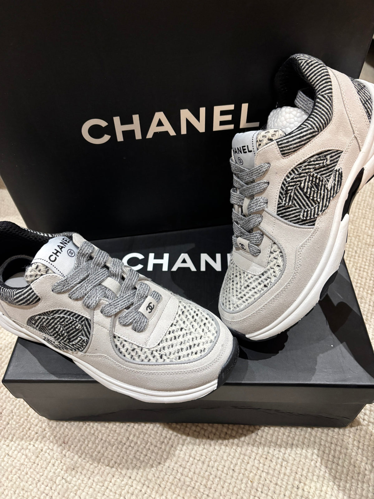 Grey c trainers size 5 -Rg