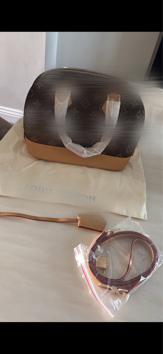 Brown L handbag with long strap -Rg