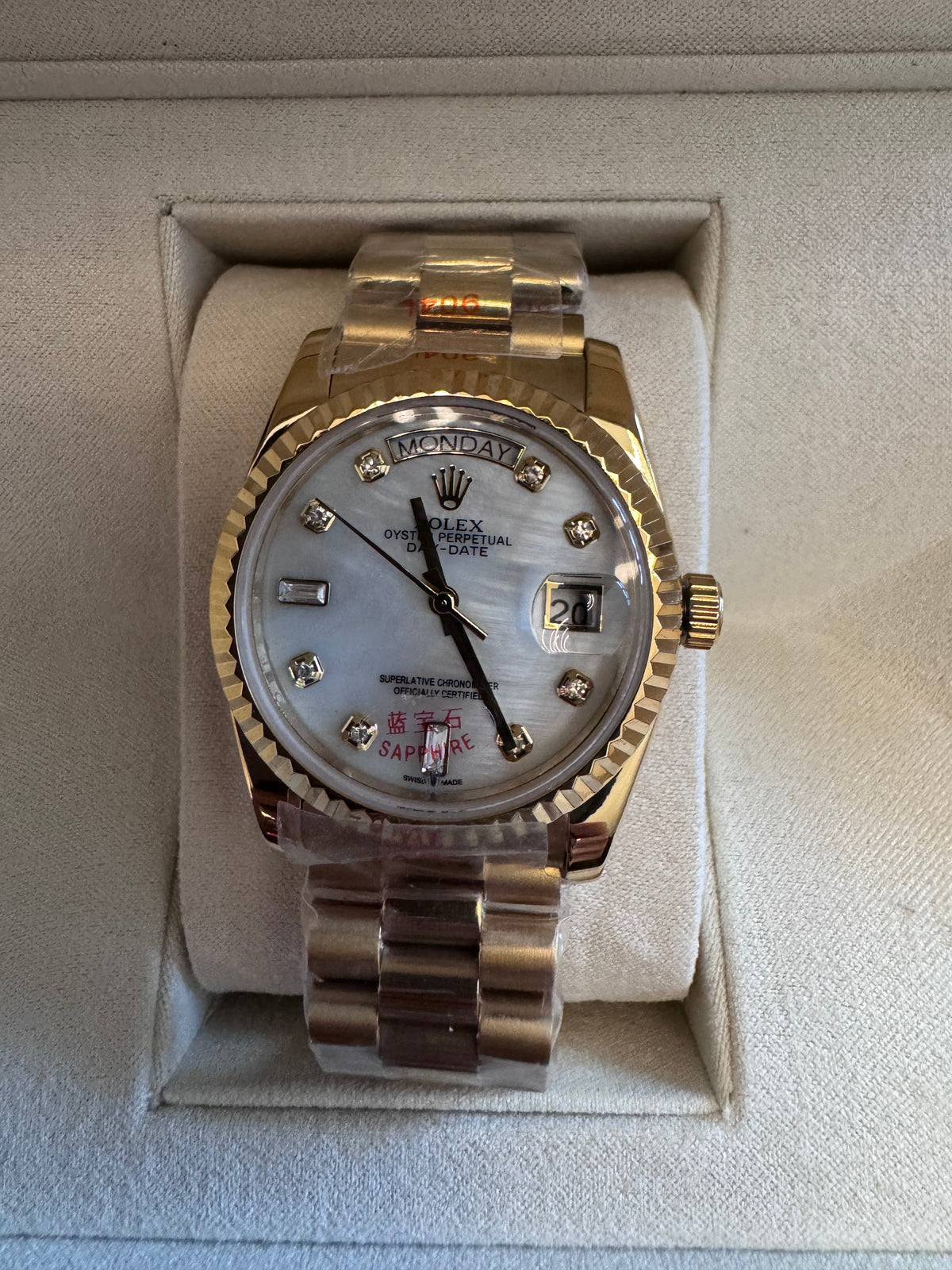 Gold sapphire watch - 36mm with box