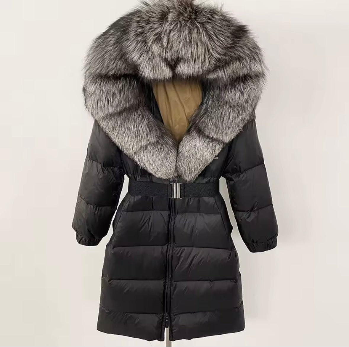 Black coat with real fur PRE ORDER 2/3weeks