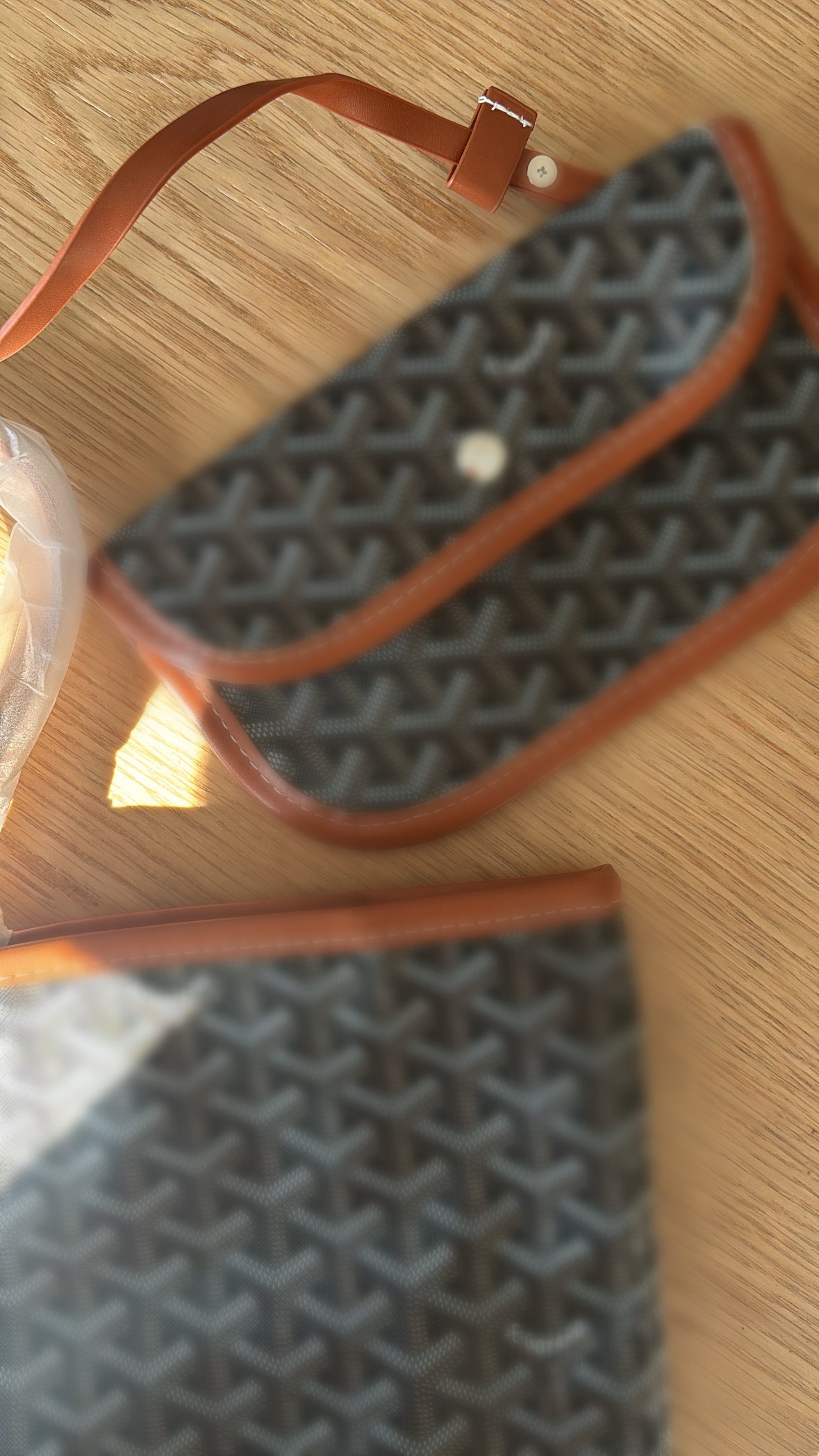 Brown shoulder bag
