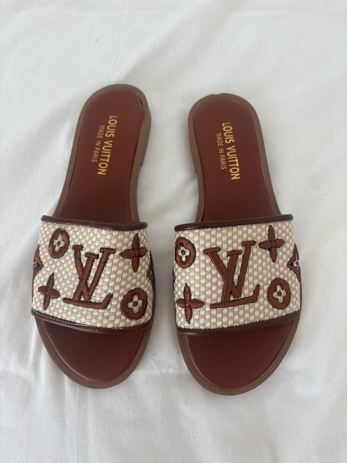 Brown l Slidders size 5 -Rg